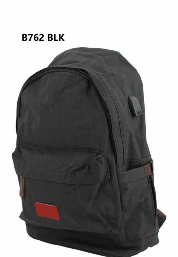 B762 black backpack